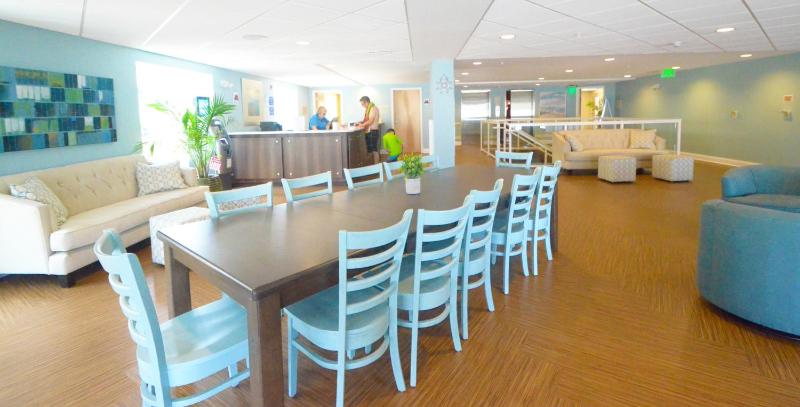 Crystal Beach Hotel - image 4