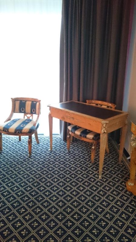 Double Room image 2