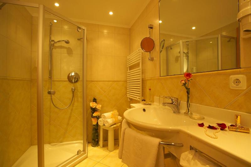 Comfort Double Room with Balcony image 2