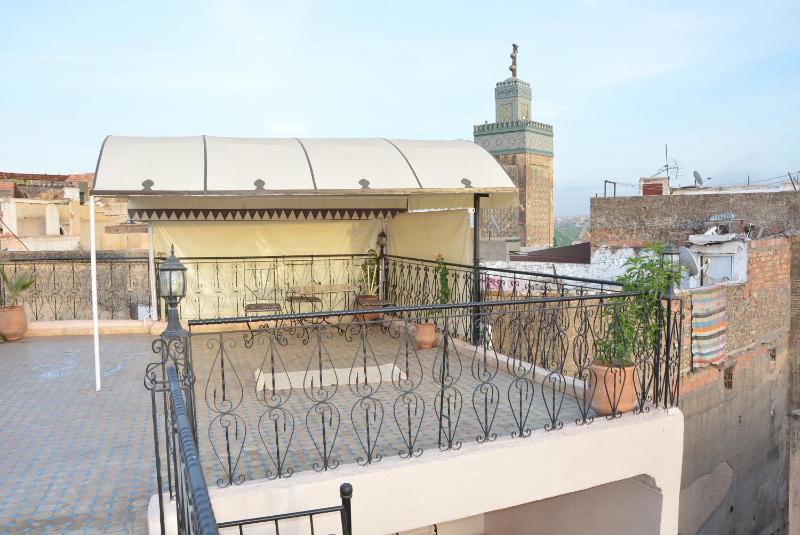 Apartment with Terrace image 3