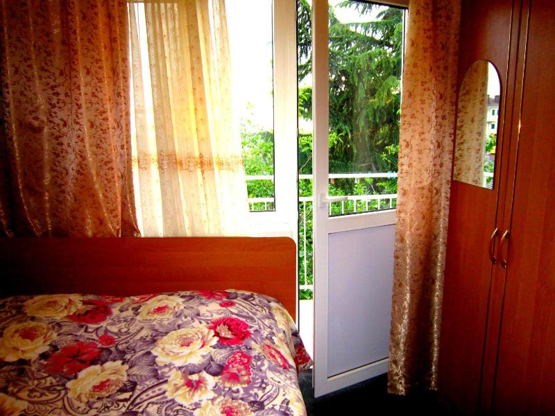 Standard Double Room image 3