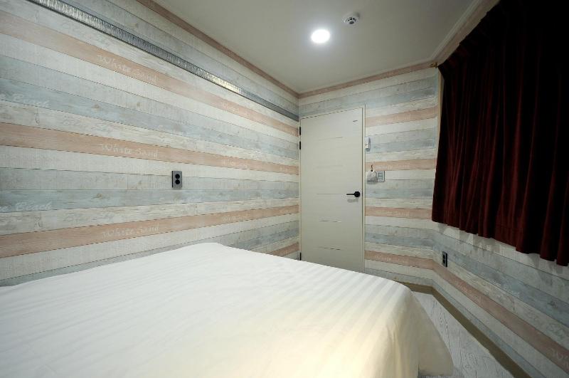 Family Hotel BNB - image 8