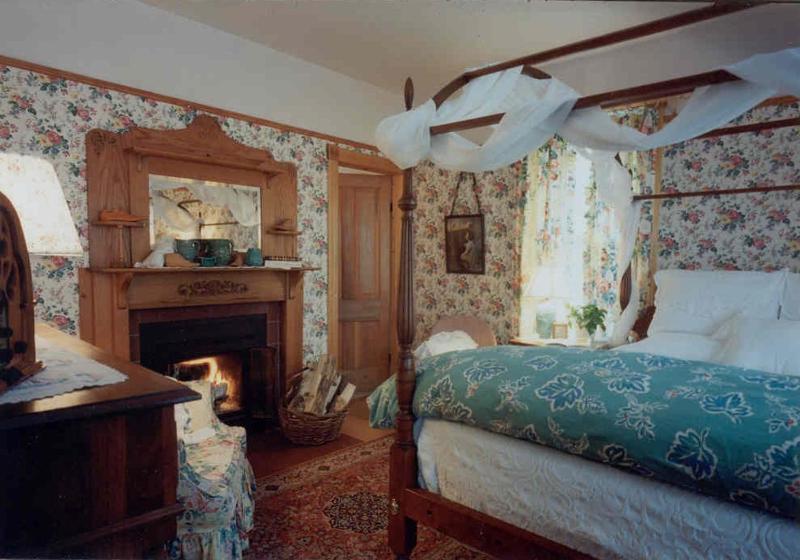 Budget Double Room image 2