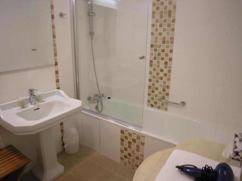 Superior Room image 3