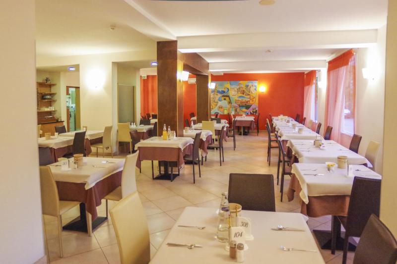 Hotel Nederland - image 6