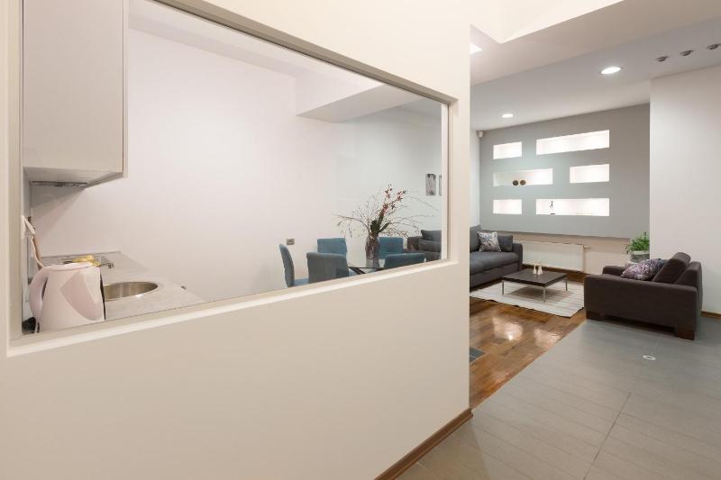 Apartment with Terrace image 4