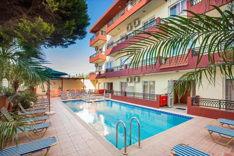 Alea Hotel Apartments - image 12