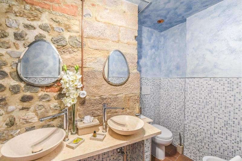 Micheli Suite Anfiteatro Square - image 12