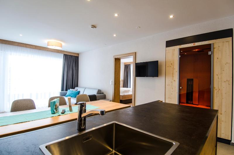 Apartment with Mountain View image 2