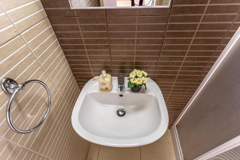 Coralli Spa By Fig tree Bay - image 8