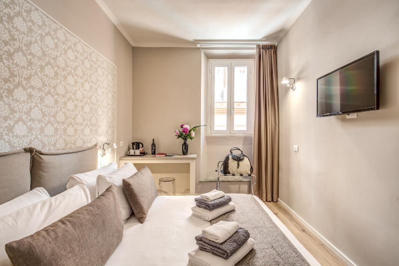 Standard Double Room image 4