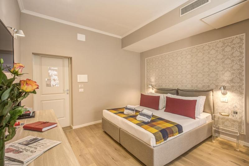 Superior Double Room image 3