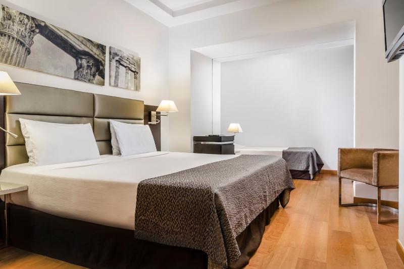 Triple Room image 4