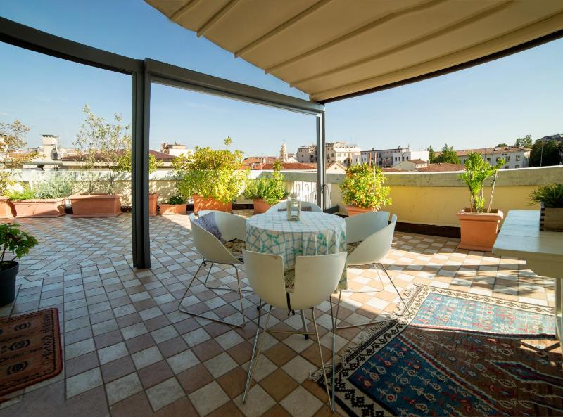 Two-Bedroom Apartment - Penthouse image 3