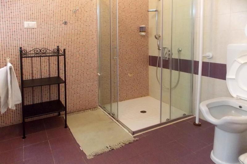 Double or Twin Room image 4