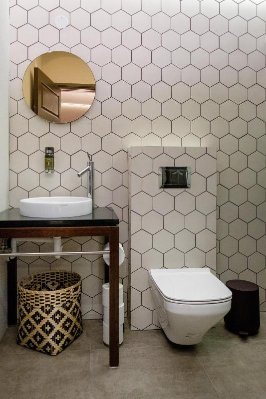 Deluxe Studio image 3