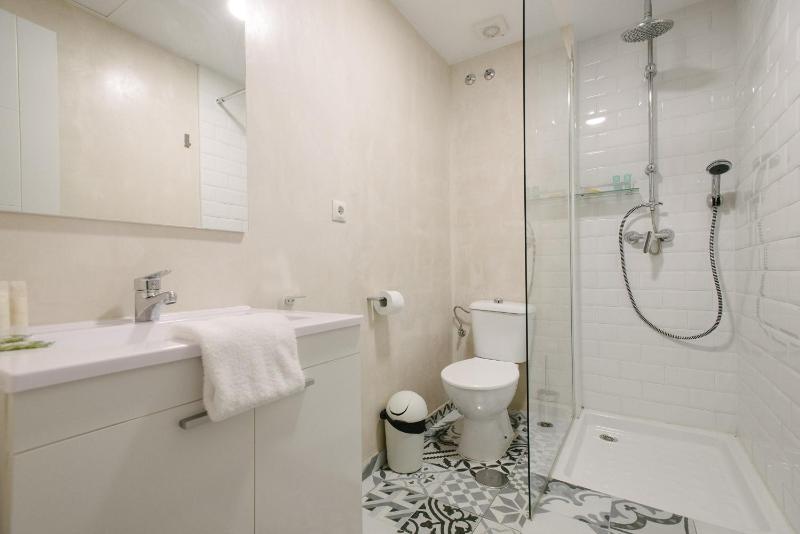 Double or Twin Room image 2