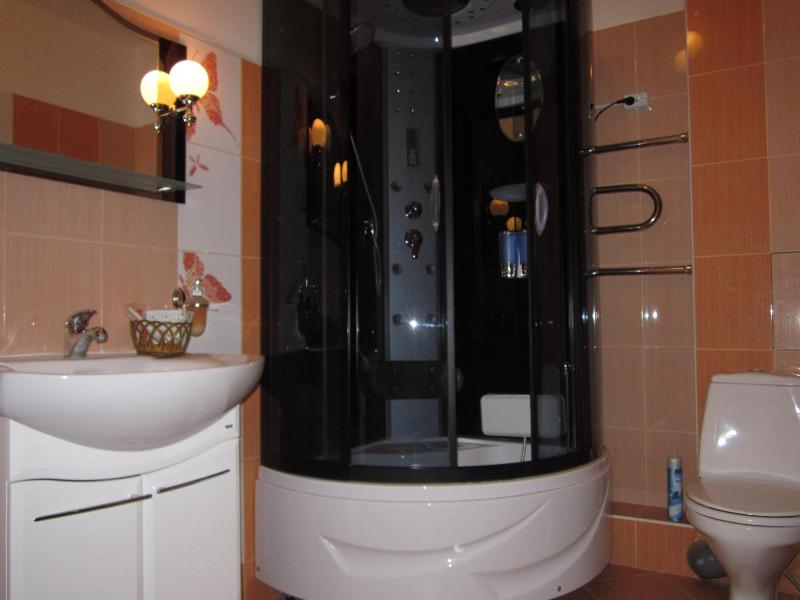 Honeymoon Suite image 2