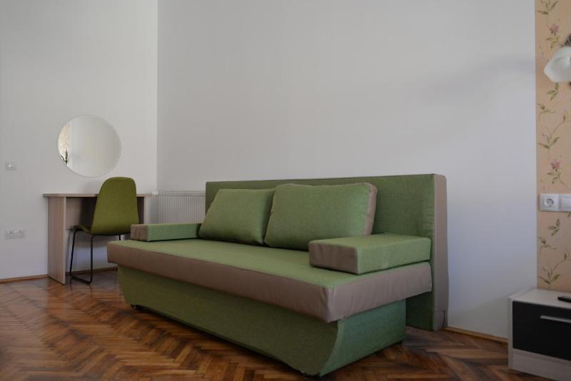 Central Studios - image 21