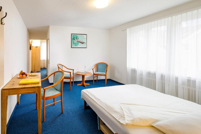 Comfort Triple Room image 4