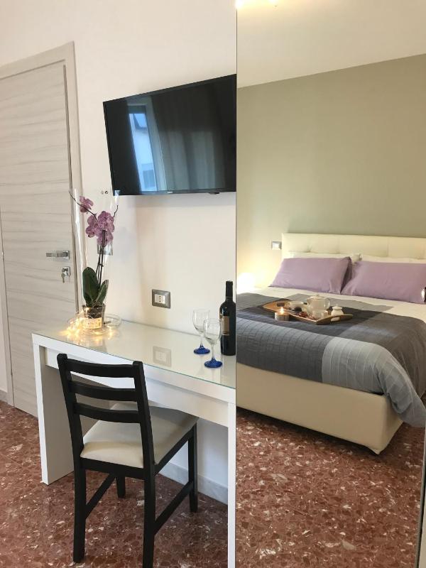 Sweet Home Roma Images