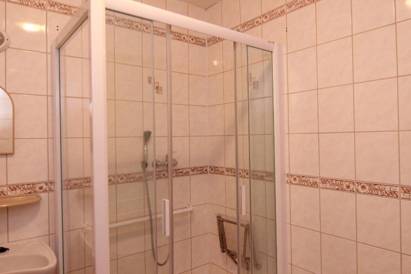Double or Twin Room image 2