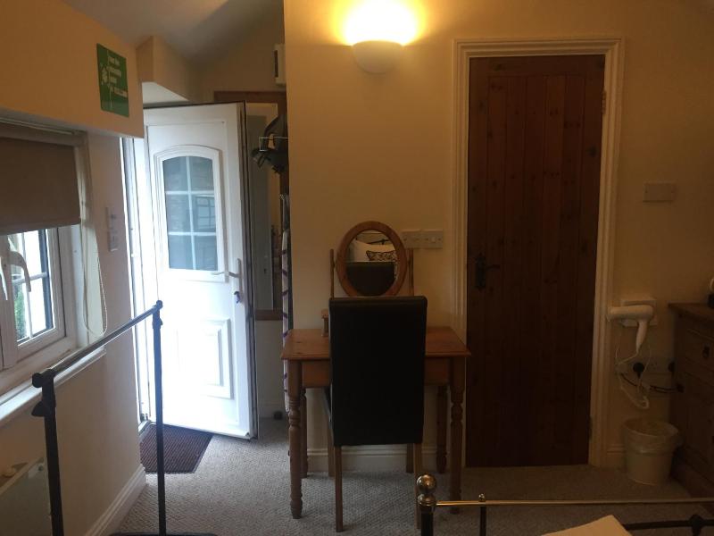 Double Room with Terrace image 4