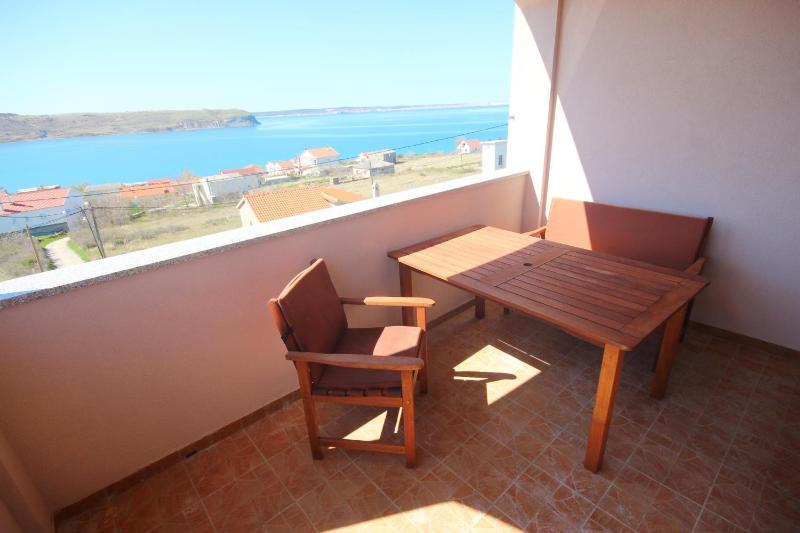 Standard One-Bedroom Apartment with Balcony and Sea View image 3