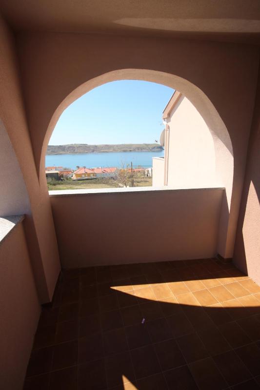 Three-Bedroom Apartment with Sea View image 2