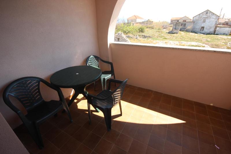 Three-Bedroom Apartment with Sea View image 3