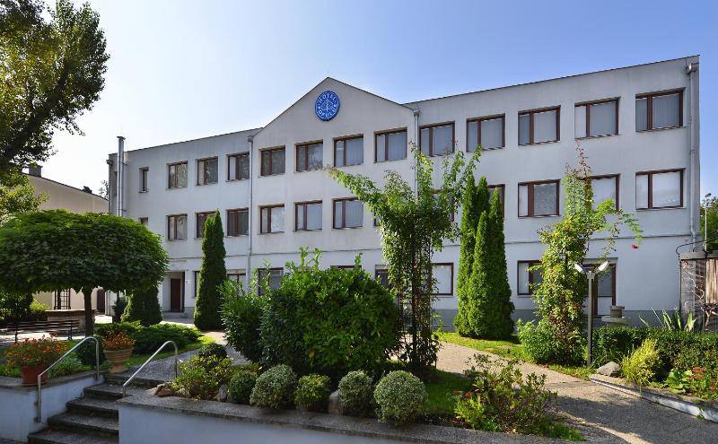 EA Hotel Populus - image 15