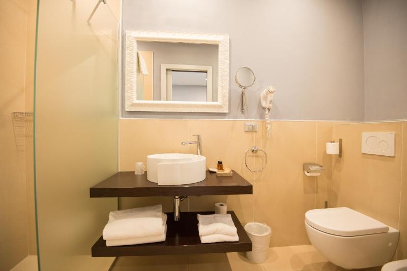 Comfort Single Room image 2