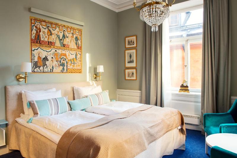 Superior Double Room image 1