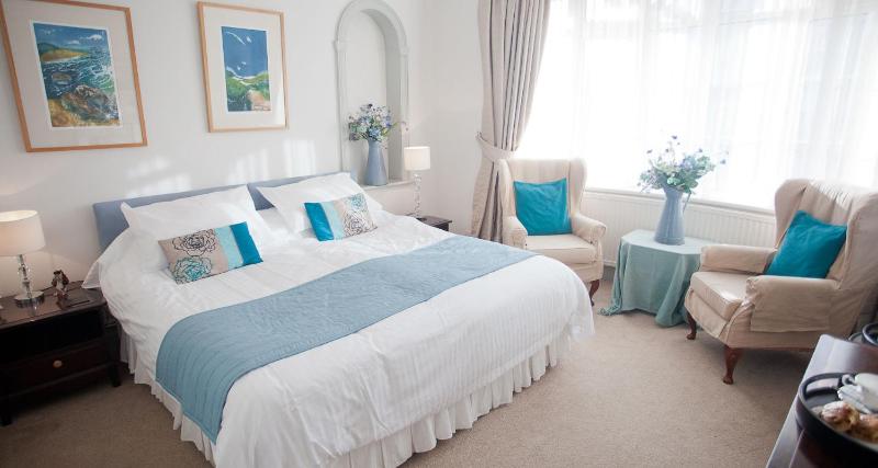 Deluxe Double Room image 2