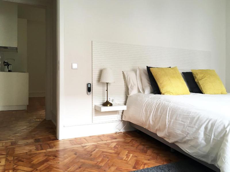 Superior Apartment image 2