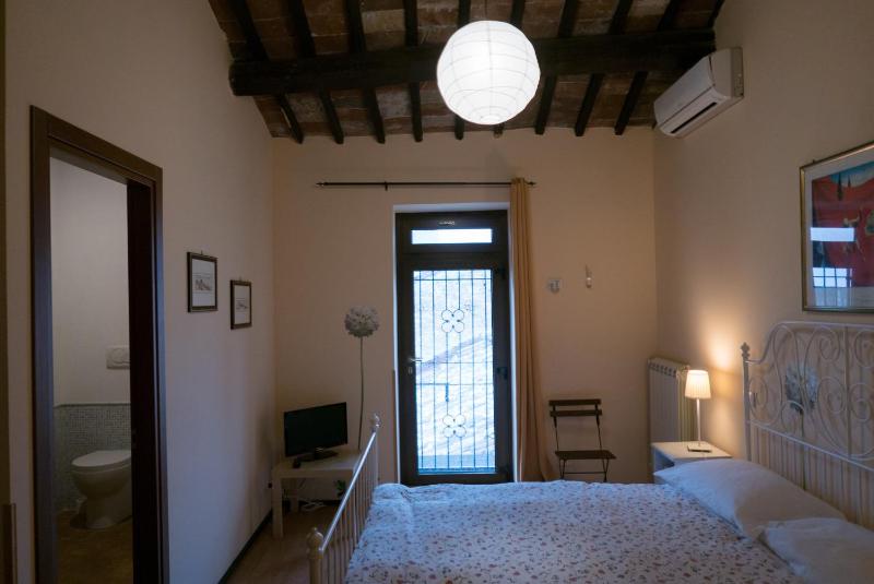 Double Room image 2