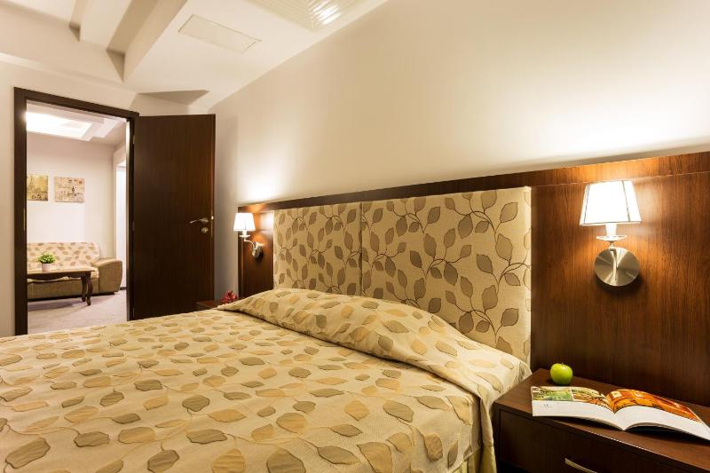 Junior Suite with Free Spa Access image 2