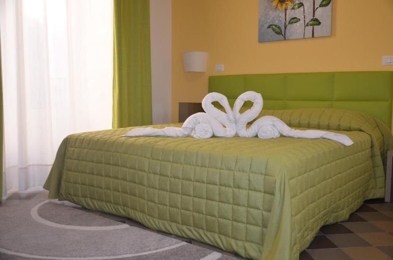 Hotel Etnea Royal Suites - image 15