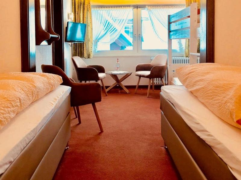 Quadruple Room image 3