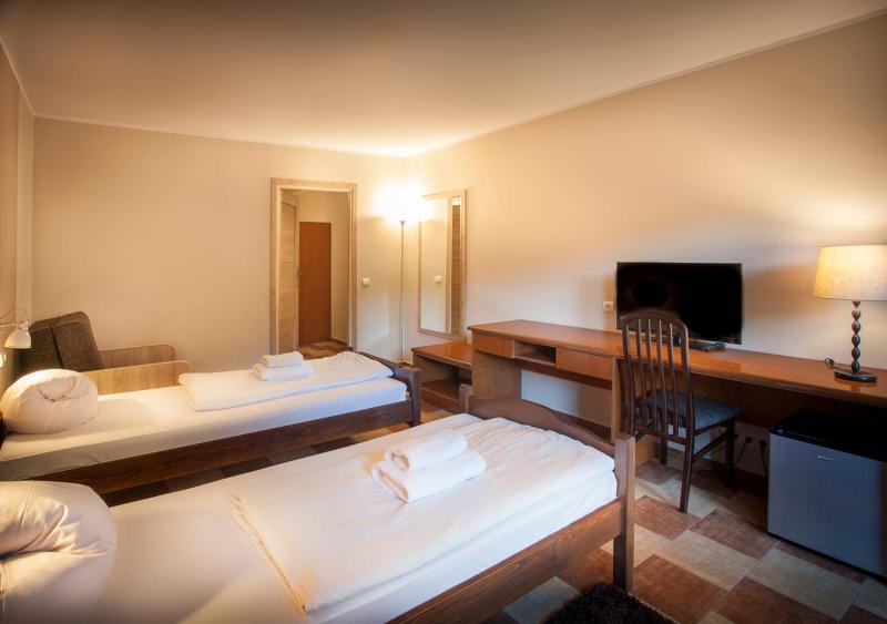 Quadruple Room image 2