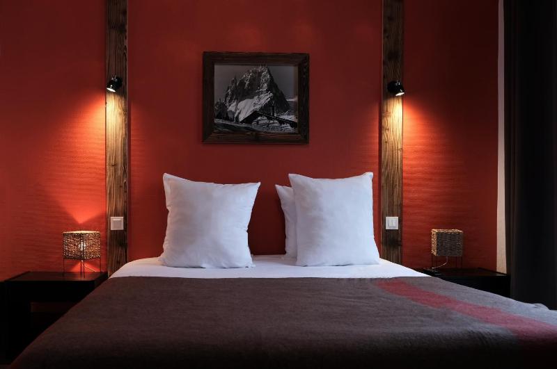 Standard Quadruple Room image 1