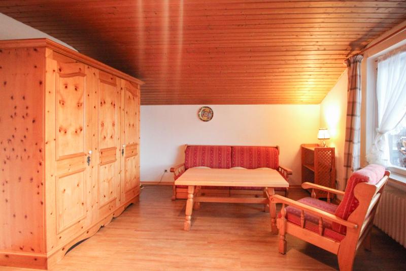 One-Bedroom Apartment image 4