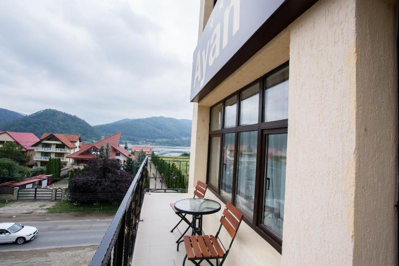 Double Room with Balcony image 3