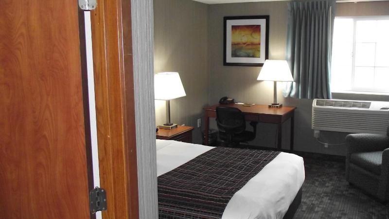 Queen Room - Disability Access/Non-Smoking image 2