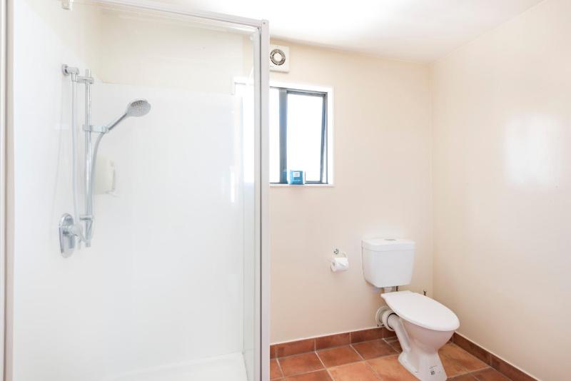 Halswell Lodge - image 23