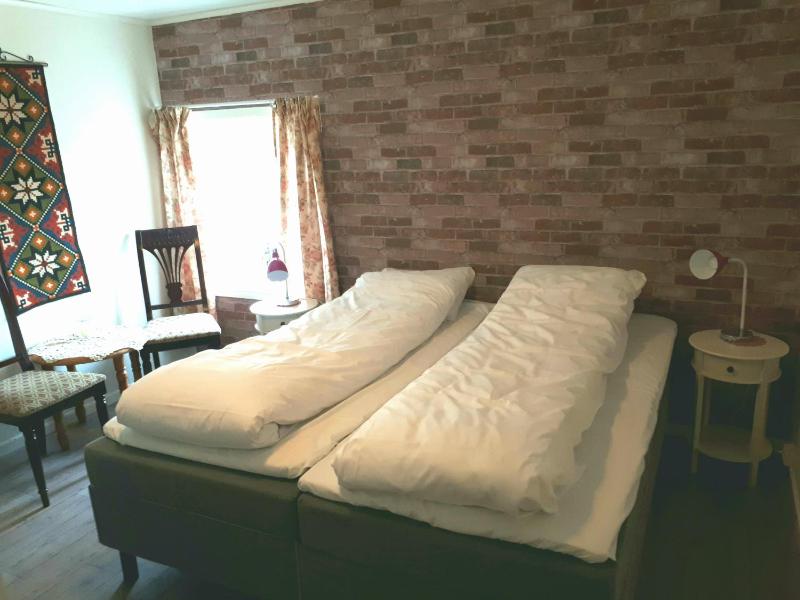 Family Room with Shared Bathroom image 2