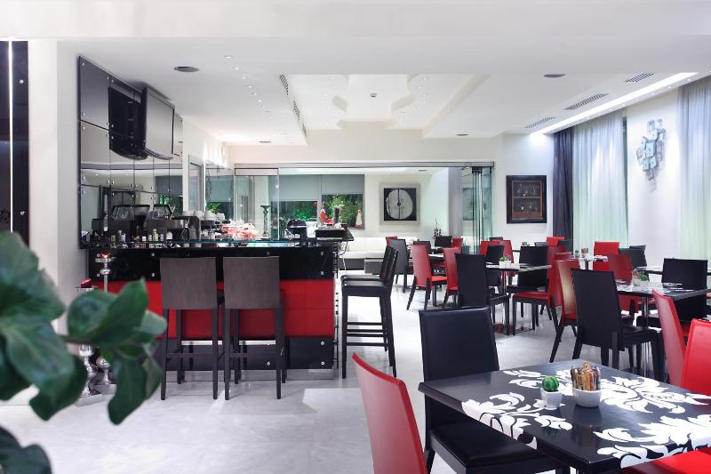 Comfy Boutique Hotel - image 25