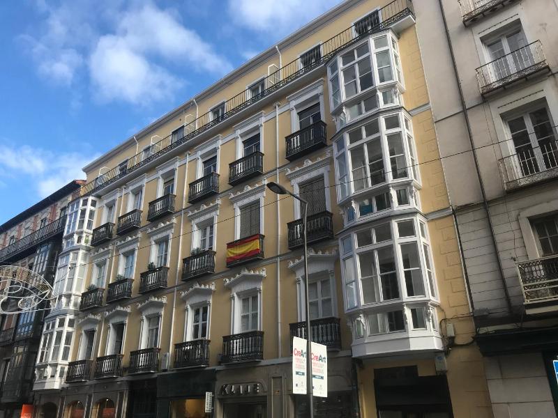 Superior Apartment image 3