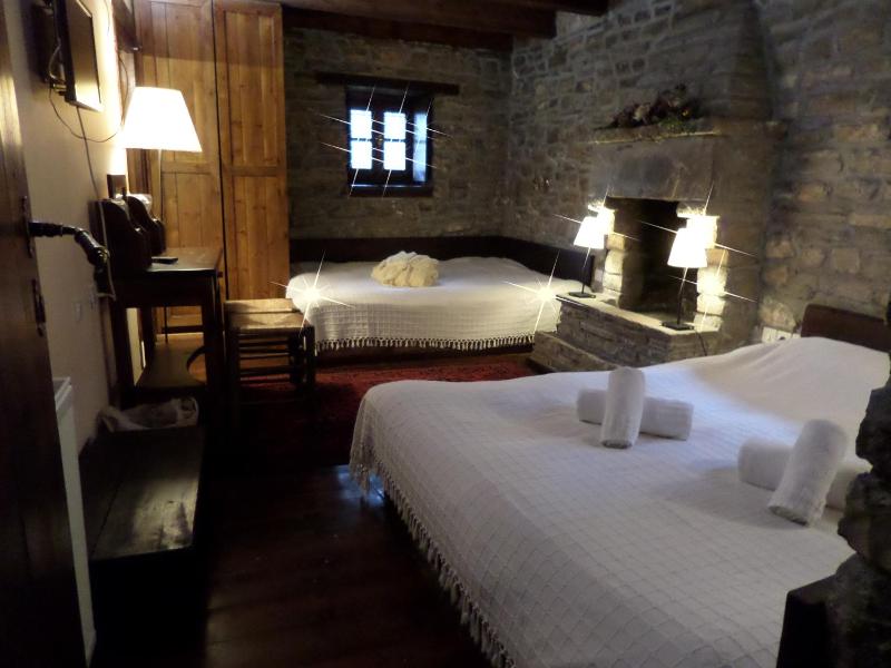 Quadruple Room image 3