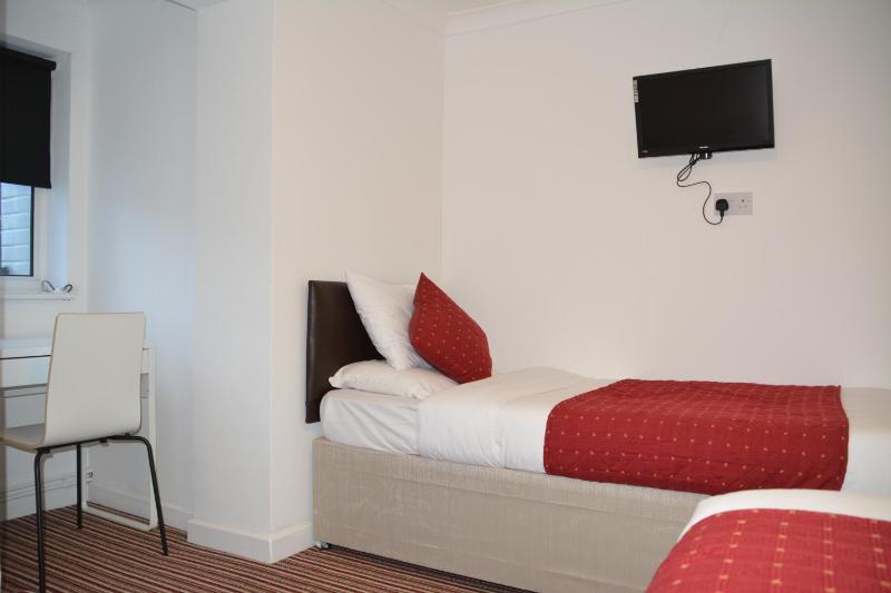 Family Room image 3